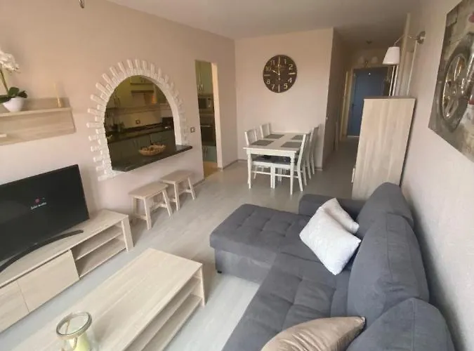 - * קוסטה דל סילנסיו