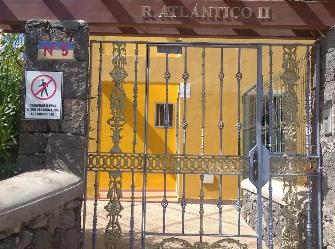 - * Costa Del Silencio